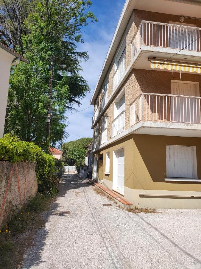 Joli Studio Les Pieds Dans L Eau Avec Place De Parking Gratuite Bandol Eksteriør bilde